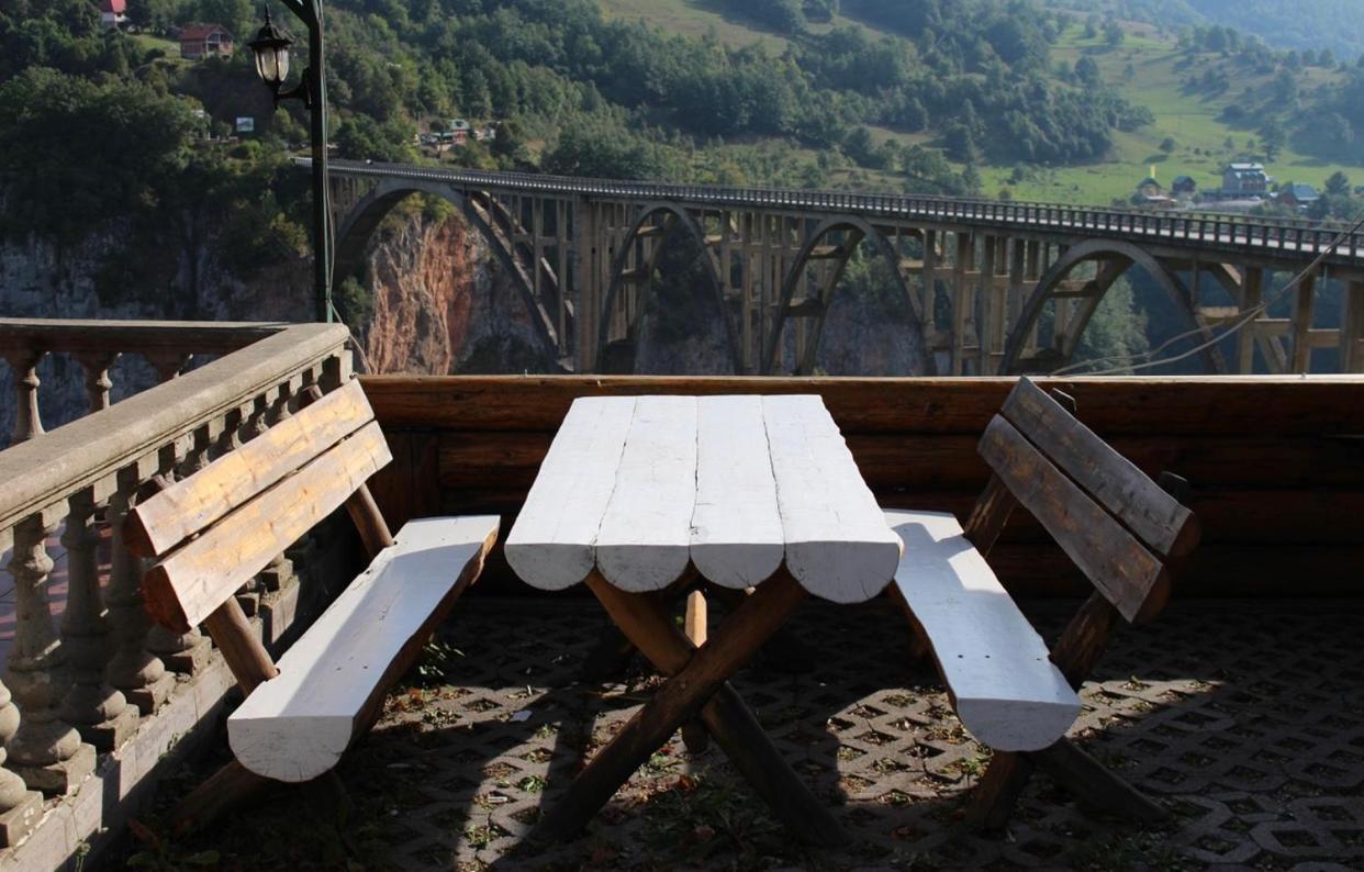 Tara Bridge Castle Hotell Žabljak Eksteriør bilde