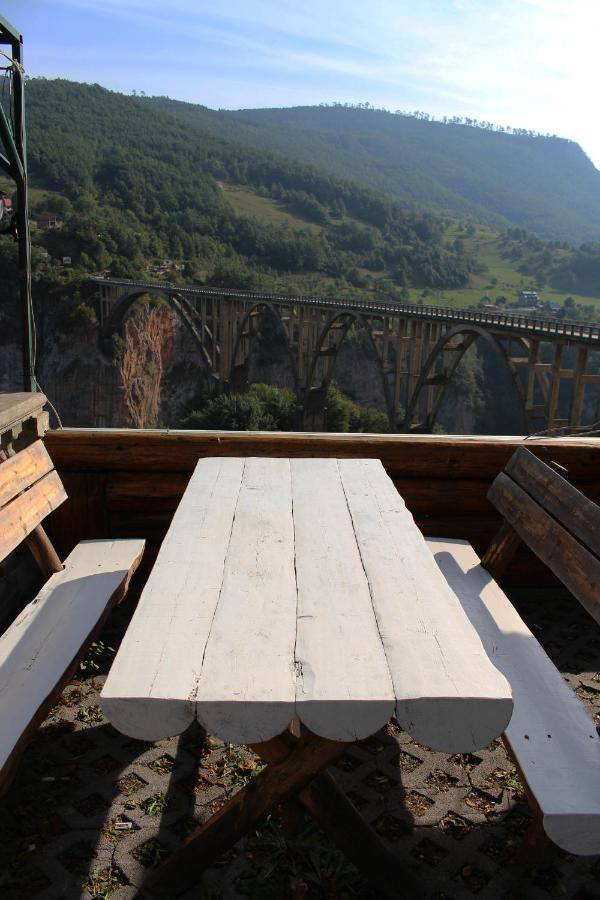 Tara Bridge Castle Hotell Žabljak Eksteriør bilde